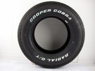 Reifen - Tires  235-60-15  Cobra GT White Letter